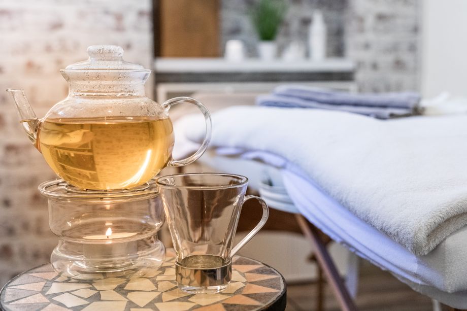 Tee trinken im Kosmetikstudio bei Birgit Löffler in Grebenhain Hochwaldhausen